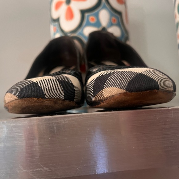 Burberry high heels 👠 - Picture 6 of 7